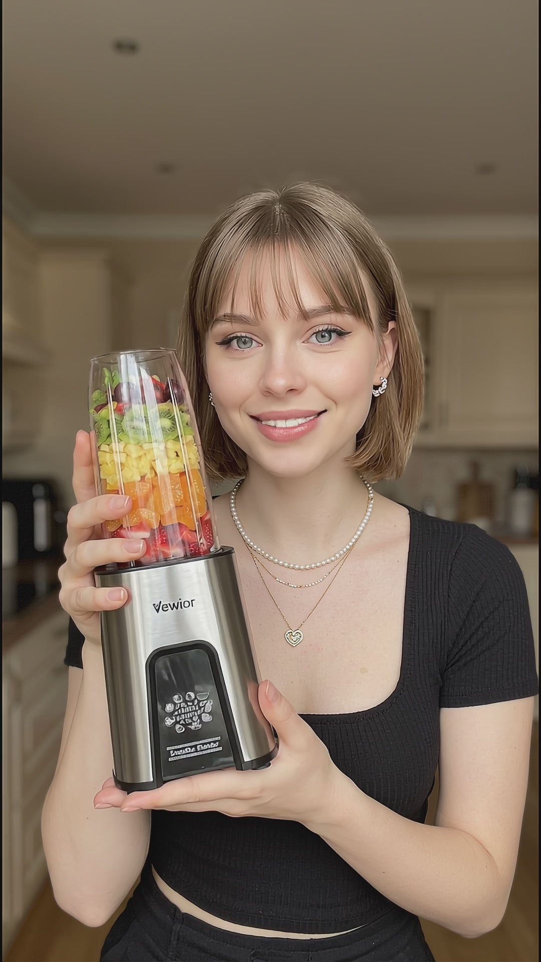 Professional Smoothie Blender for Shakes and Nutritional Drinks, Includes Two 22oz Smoothie Cups with Lids